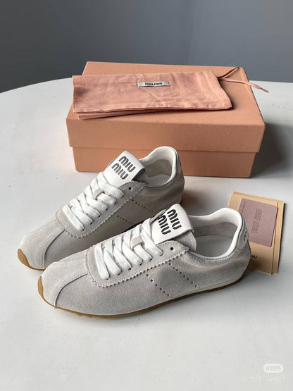 Miu Miu
Size 36-41
170 dhs🪙🌨️

Zain145
♥️♥️♥️