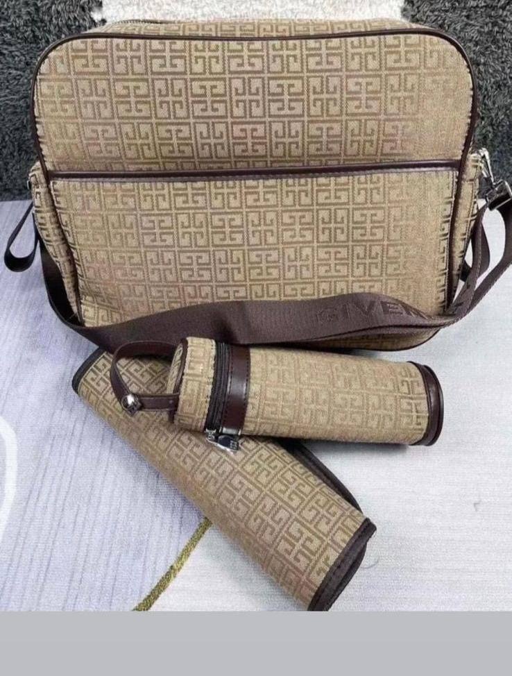 Mother & babg bag
Master quality 

230 dhs 

Zain151
♥️♥️♥️