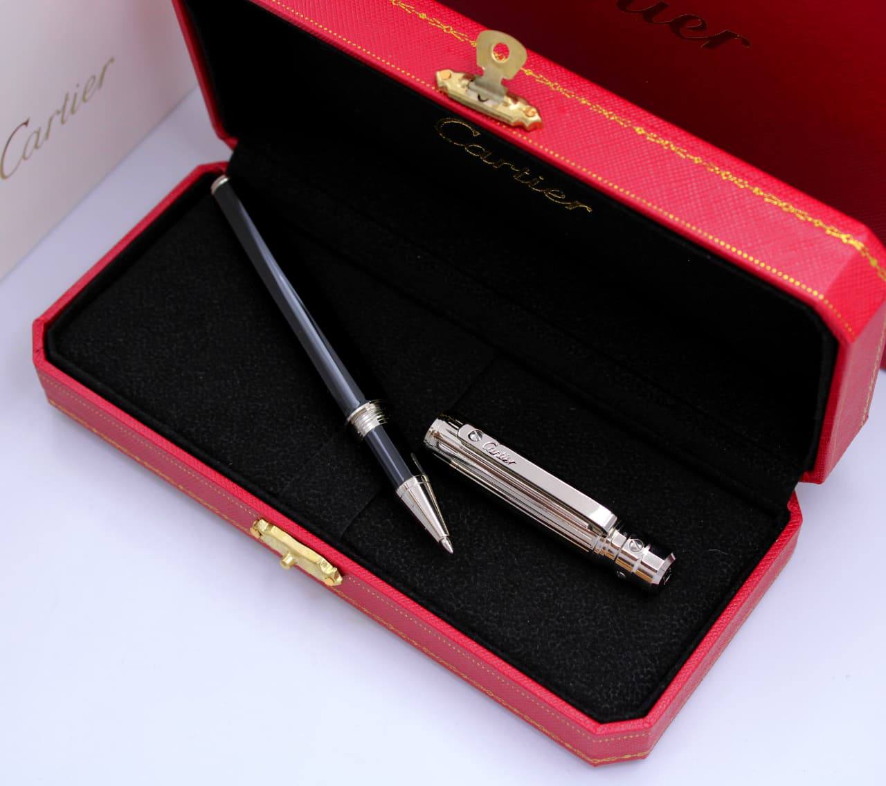 CARTIER PEN MASTER QUALITY

90 dhs🌺

*WITH ORIGINAL BOX AND BAG*🎁

Zain58
♥️♥️♥️