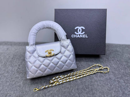 Chanel

with box
🎁🎁🎁

95 dhs🪙🖤

Zain114
♥️♥️♥️
