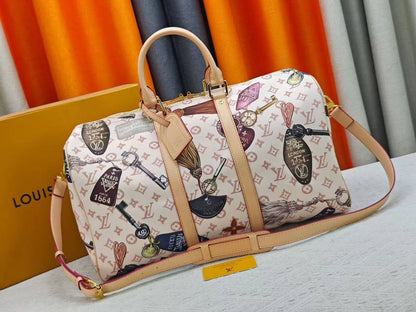 LV
Master
Size:45cm  
310 dhs✅

Zain114
♥️♥️♥️