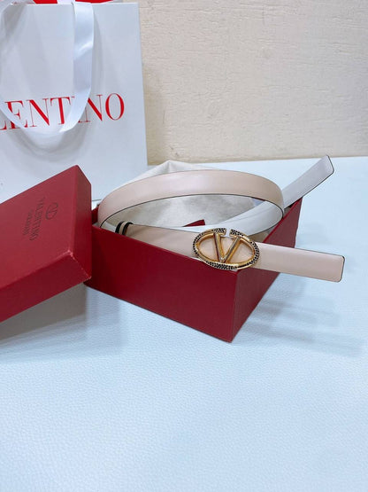 Valentino
*💕2.cm💕*
💞*Master quality*💞
280 dhs🪙🌺

Zain164
♥️♥️♥️