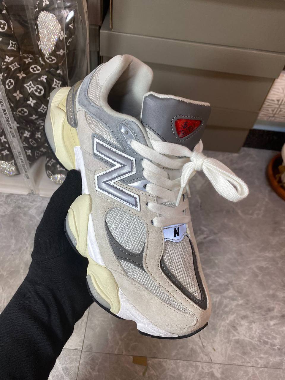 New Balance 9060
Pink 36-41
Other color 36-45
On Discount Now 🤩
210 dhs🇦🇪🇦🇪

Zain242
♥️♥️♥️