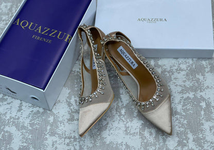 AQUAZZURA

Size 36 to 41. 

130 dhs🗽

Zain175