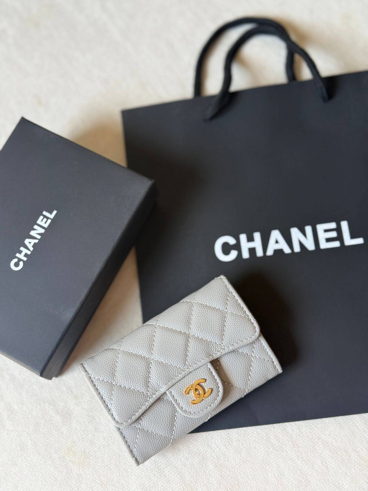 Chanel

Super master

320 dhs🇦🇪🇦🇪

Zain275
♥️♥️♥️
