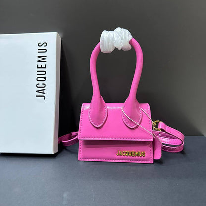 JACQUEMUS 
COPY ONE MINI SIZE SPECIAL WITH BOX🎁🎁🎁

115 dhs💓
(leather)

Zain39
♥️♥️♥️