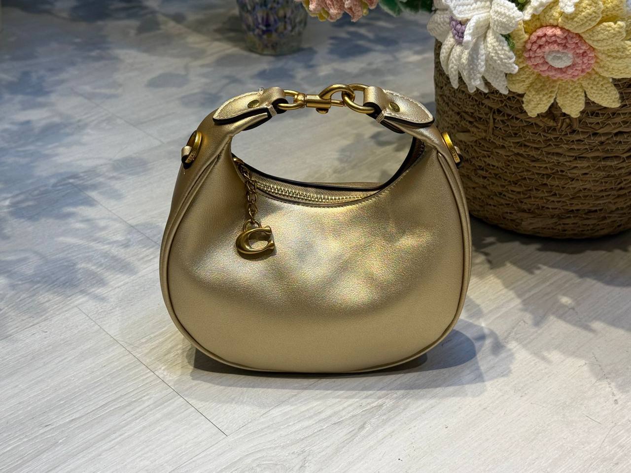 COACH 
20cm

95 dhs🪙

with box
🎁🎁🎁

Zain44
Zain254
♥️♥️♥️