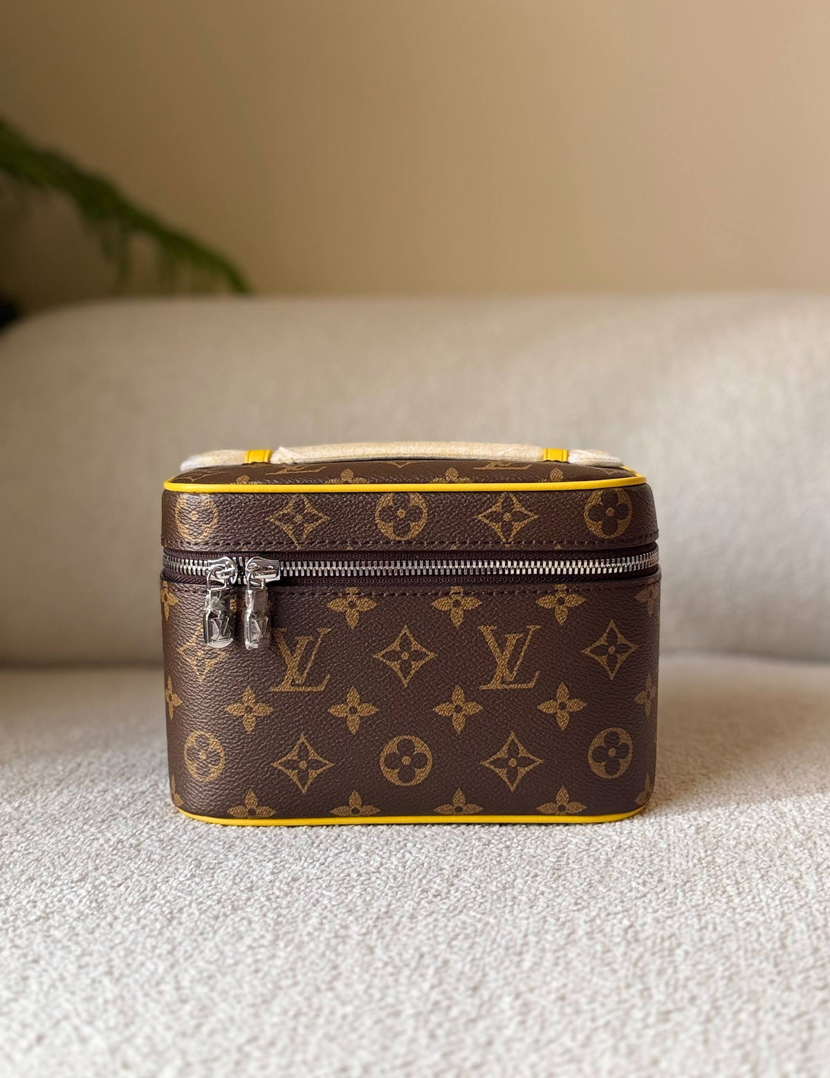 LV

For Price 👇 WhatsApp✅
0568585901 
0507557372
0552275751 Owner Zain 👌

Zain246
♥️♥️♥️
