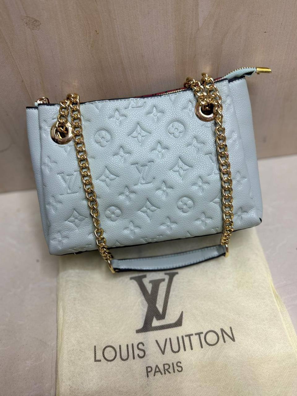 🎉 Offer 🎊  LV Surene
1⃣️ First quality
Size: 23 * 14 cm
70 dhs🪙🌨️
Limit Stock ⛔️⛔️

Zain115
♥️♥️♥️