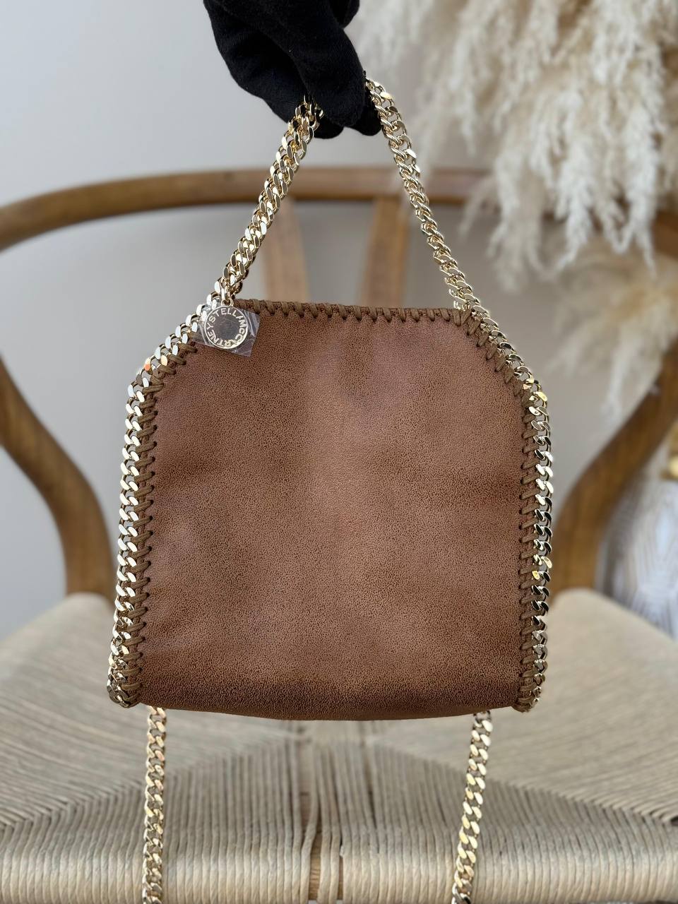 CHANEL
25cm
370 dhs✅
Top quality 
With box🎁

Zain167
♥️♥️♥️