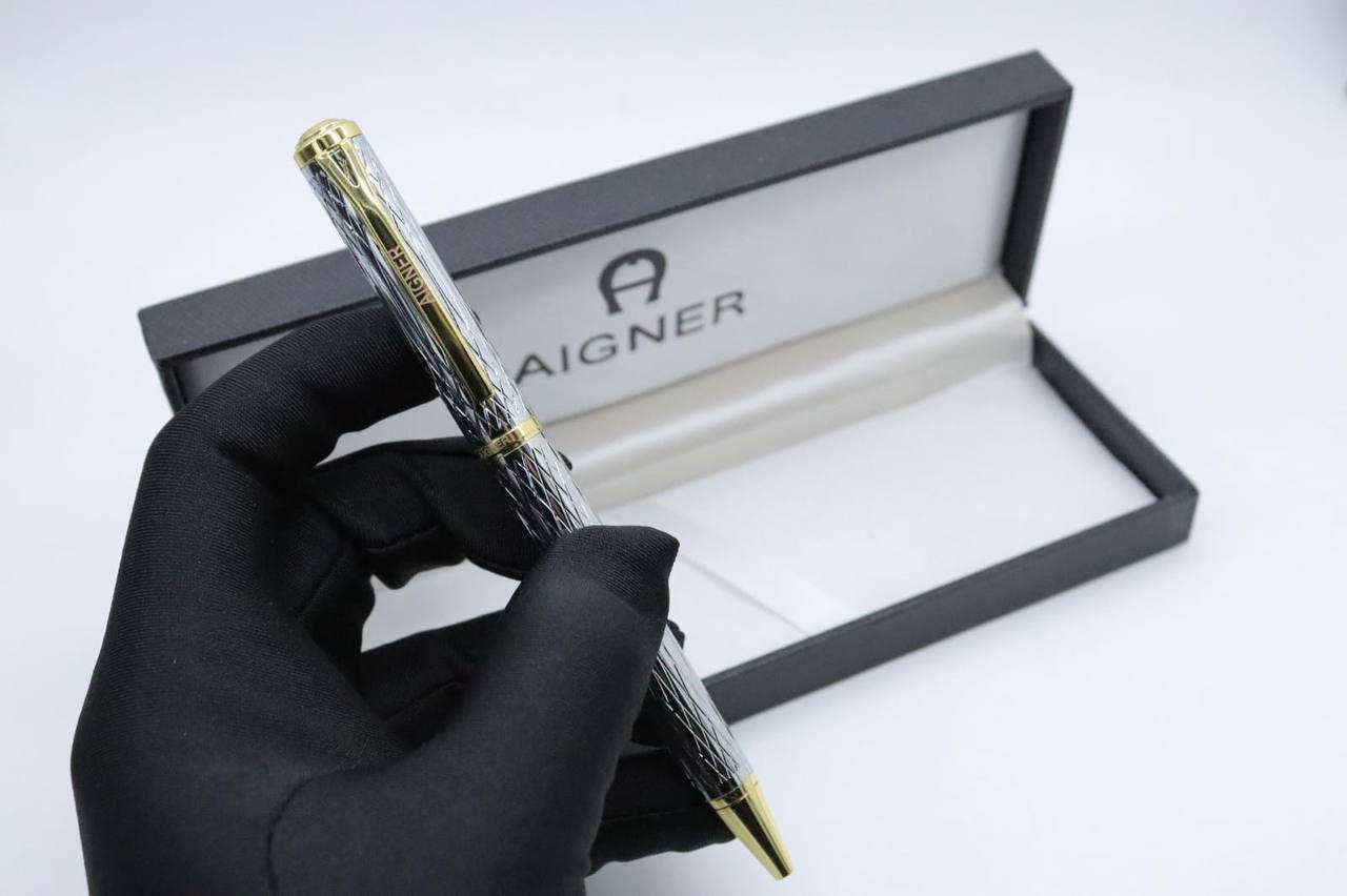 Pen Price 

55 dhs🪙🌨️ 

With Box
🎁🎁🎁

Zain33
♥️♥️♥️