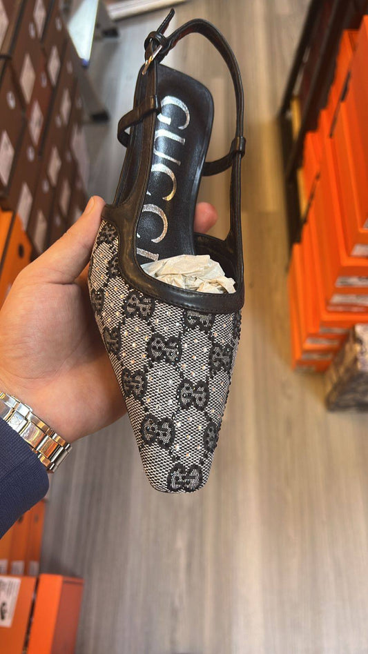 Gucci

125 dhs

Zain120
♥️♥️♥️