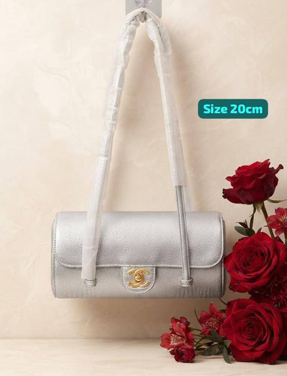 Chanel

Good quality 
with box 
115 dhs🇦🇪🇦🇪

Zain186
♥️♥️♥️