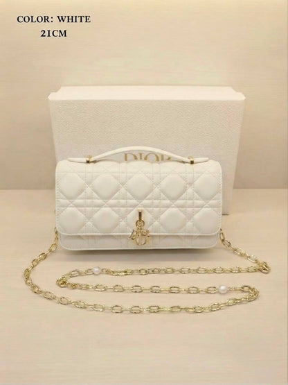 ᴍʏ ᴅɪᴏʀ ᴍɪɴɪ ʙᴀɢ
Dior
ᴛᴏᴘ ʜᴀɴᴅʟᴇ/ ɢᴏʟᴅᴇɴ ᴄʜᴀɪɴ
ᴡɪᴛʜʙᴏx
ʟᴀᴍʙsᴋɪɴ ᴍᴀᴛᴇʀɪᴀʟ
sɪᴢᴇ:𝟐𝟏ᴄᴍ
105 dhs🇦🇪🇦🇪

Zain56
♥️♥️♥️