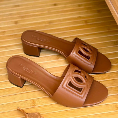 D&G
AAA Quality
*𝘿𝙤𝙡𝙘𝙚 & 𝙂𝙖𝙗𝙗𝙖𝙣𝙖*
𝗦𝗶𝘇𝗲 𝟯𝟲 𝘁𝗼 𝟰𝟭 
450 dhs✅

Zain303
♥️♥️♥️