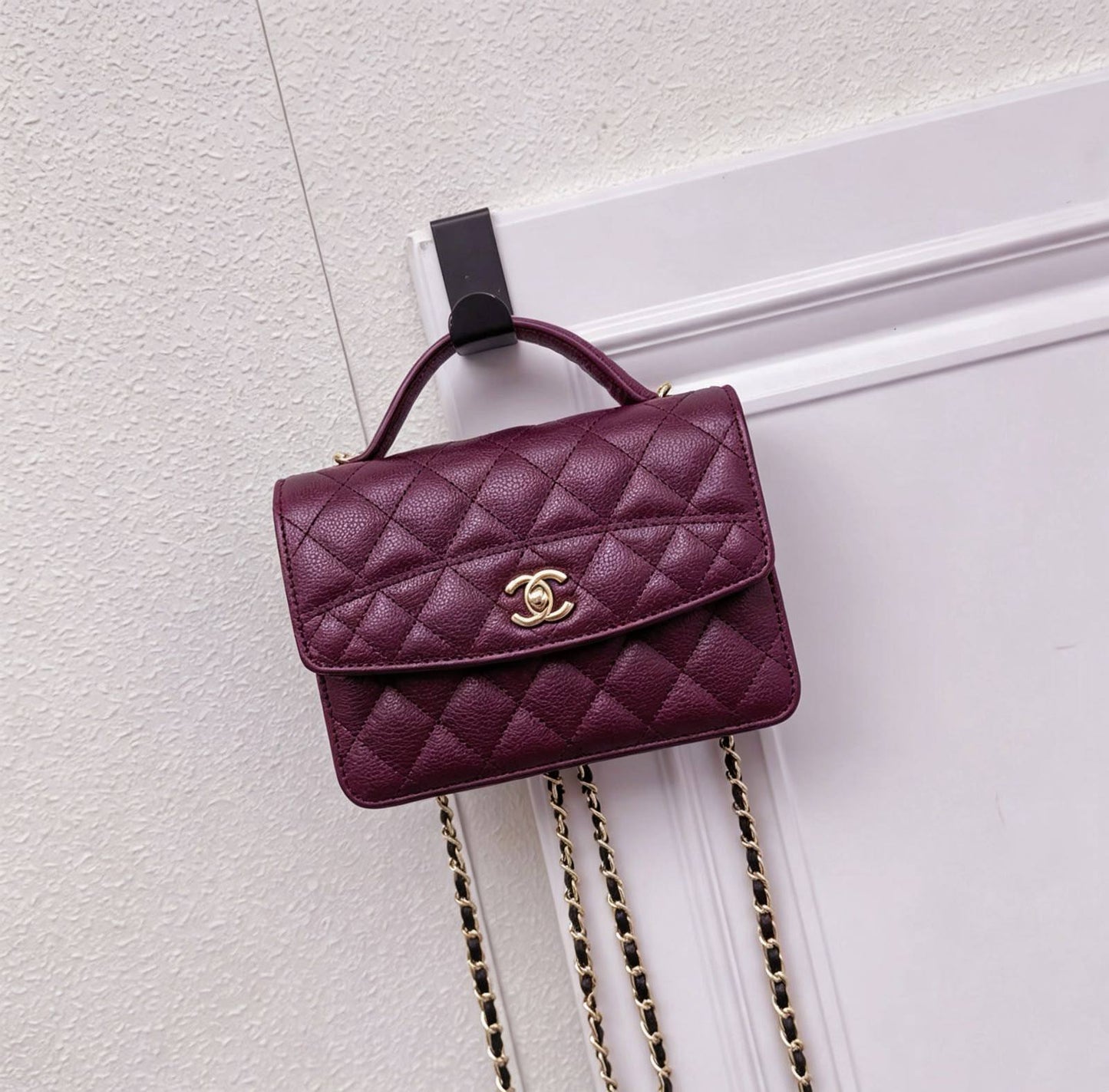 CHANEL 
COPY ONE 
 WITH BOX 
150 dhs🇦🇪🇦🇪

Zain295
♥️♥️♥️