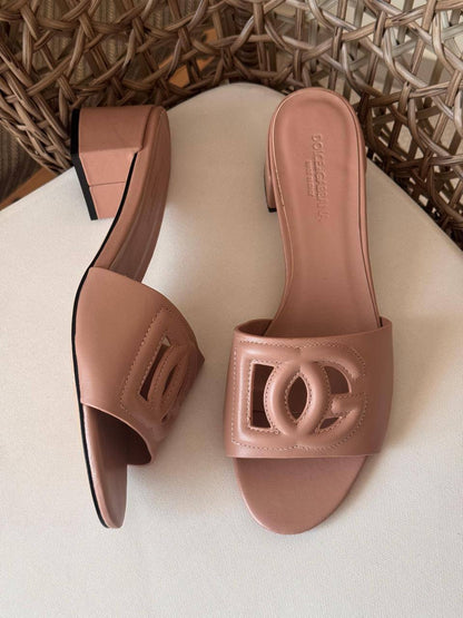 🩶 D&G 🩶
✨ New Collection
👠 36–41
💎 Premium Quality
🔥 Super Master
400 dhs💓

Zain198
♥️♥️♥️