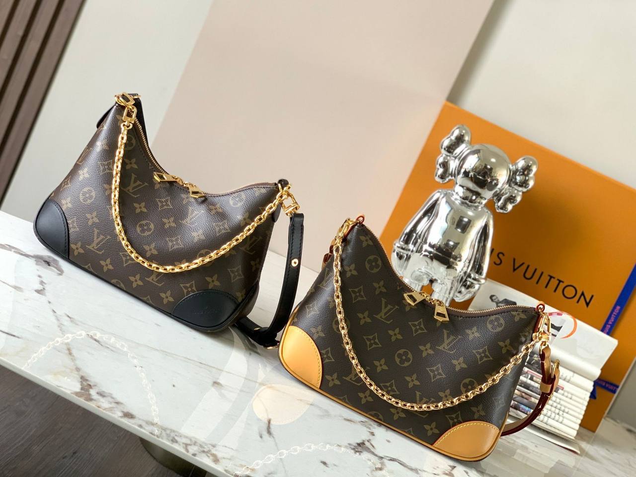 LV 
Master🌺
 370 dhs✅❤️❤️🙋‍♂️

Zain228
♥️♥️♥️