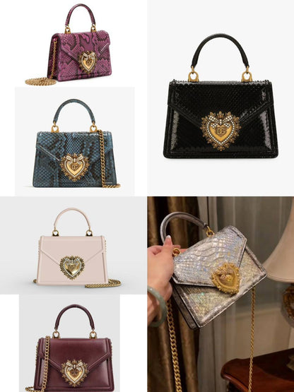 D&G
115 dhs❣️
SIZE：20cm
GOOD quality 

with box
🎁🎁🎁

Zain35
♥️♥️♥️