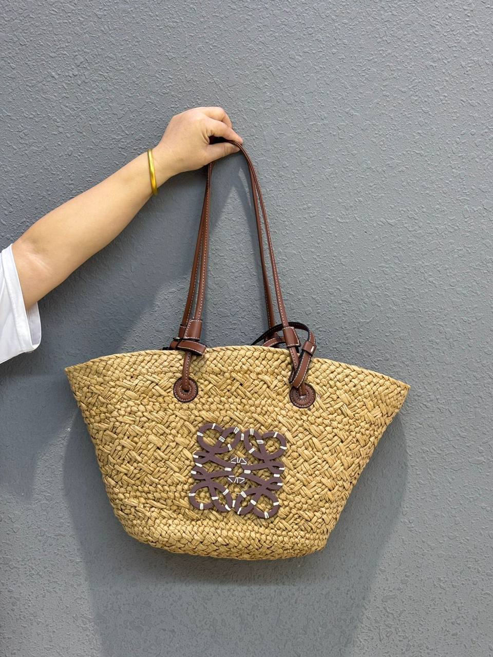 LOEWE
SIZE……….27CM
90 dhs✅

Zain244
♥️♥️♥️