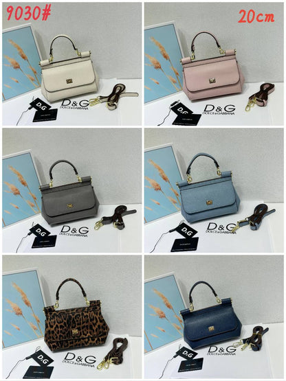 D&G
High quality
With box 
100 dhs💓

Zain50
Zain136
♥️♥️♥️