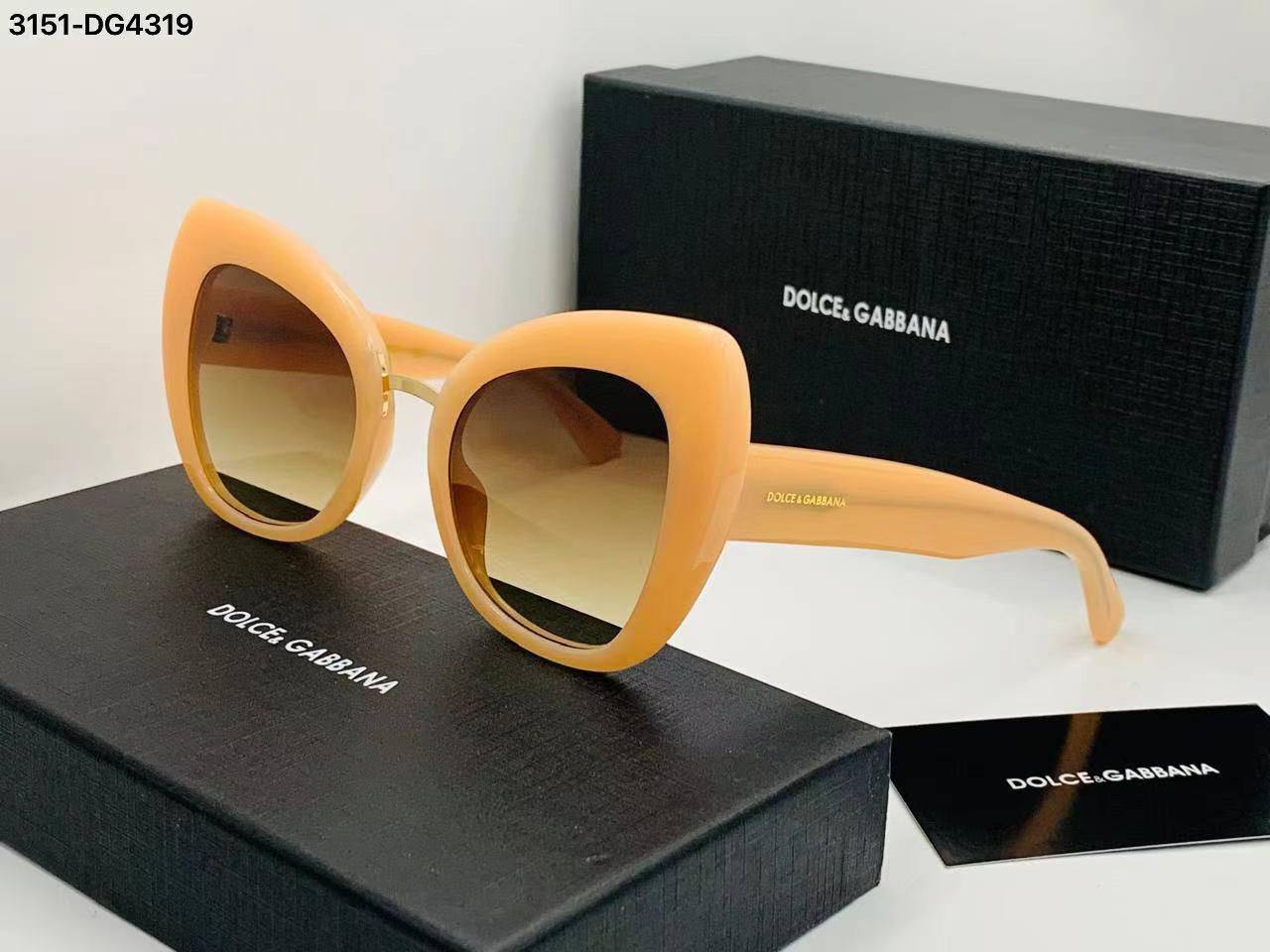 MIU MIU
SUNGLASSES 
120 dhs🪙🌨️

Zain89
♥️♥️♥️