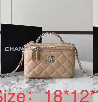 Chanel
with box
100 dhs✅

Zain143
♥️♥️♥️