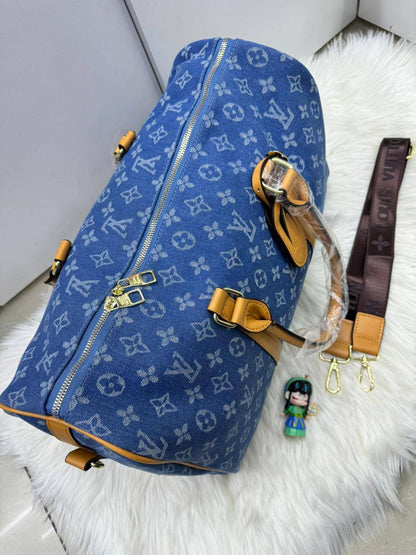 ✈️ Brand Travel Bag

Good quality

Size:  47 * 33 cm
80 dhs🇦🇪🇦🇪

Zain115
♥️♥️♥️
Lv
Gucci