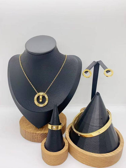 *Stainless steel SET 💯*
Necklace ❤️‍🩹
Earring 🍁
Breslat ❣️
Ring 💍 free size
With normal boxes 📦 
And paper bag 🛍️
45 dhs🪙🌨️

Zain216
♥️♥️♥️