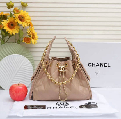 Chanel
with box 
120 dhs✅

Zain50
♥️♥️♥️