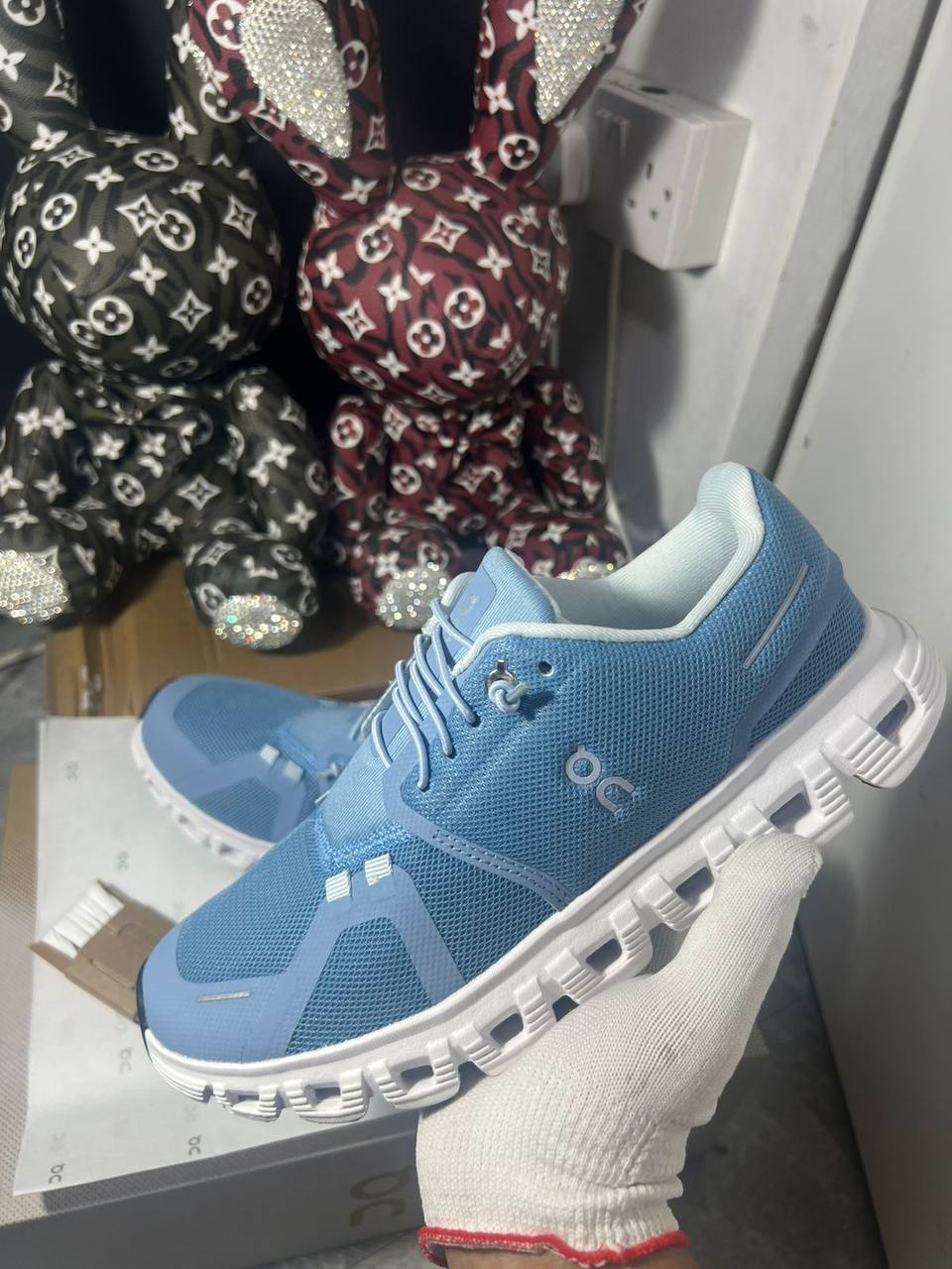 ON Cloud 6 ‘Light Blue/White’💙🤍
36-45 AVAILABLE 
180 dhs🪙🖤

Zain242
♥️♥️♥️