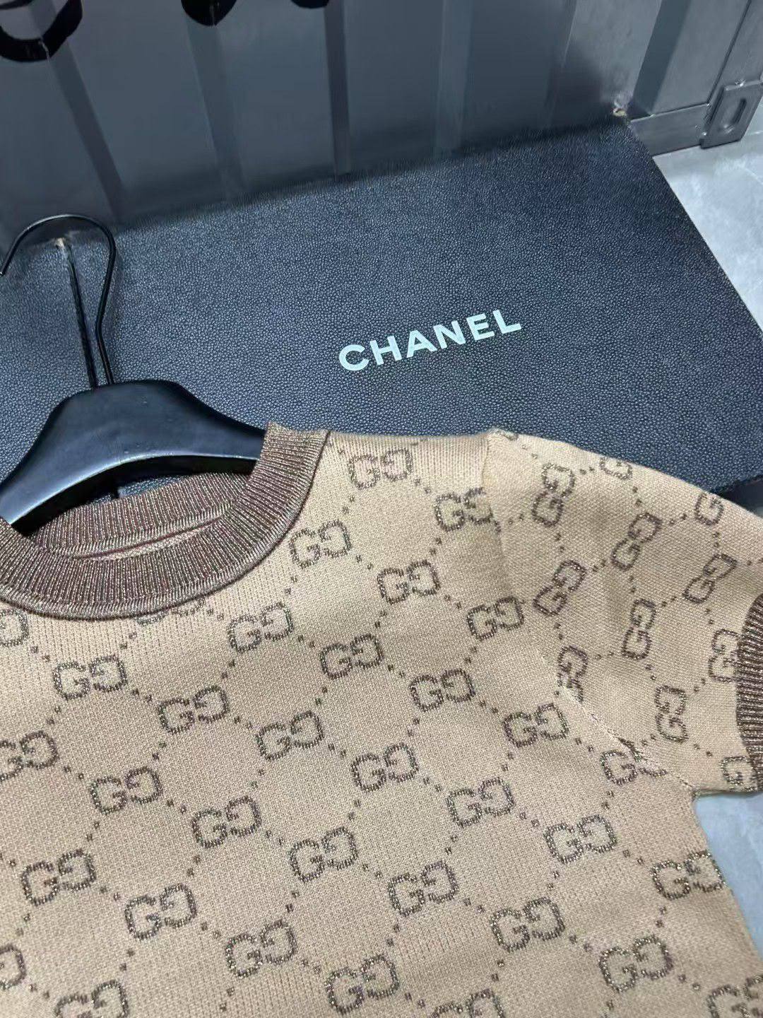 *New collections*                                                
GUCCI
*Super Master quality*
*Sizes:S M L XL* 
280 dhs✅

Zain308
♥️♥️♥️