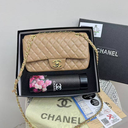 Chanel

 with box 
🎁🎁🎁

115 dhs🇦🇪

Zain232
♥️♥️♥️
