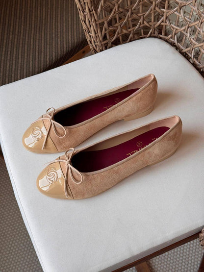 CHANEL 
✨ new Collection
👠 36–41
💎 Premium Quality
🔥 Super Master
450 dhs🇦🇪🇦🇪

Zain198
♥️♥️♥️