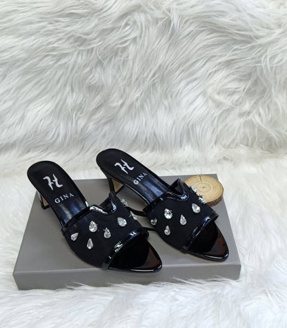 Gina 🌸
*master quality*🌸
*size: 36 to 42*🌸
280 dhs💓

Zain119
♥️♥️♥️