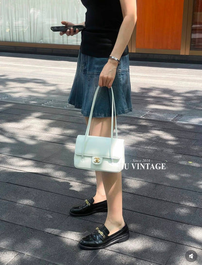 CHANEL
 GOOD QUALITY 
WITH BOX 
130 dhs✅

Zain295
♥️♥️♥️
