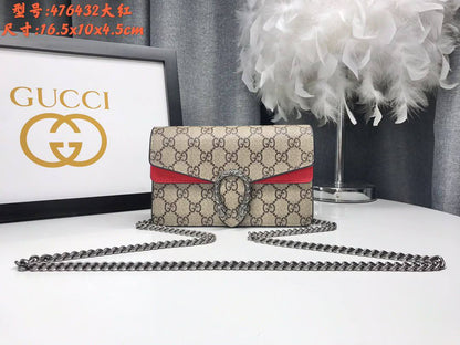 Gucci

Big size:280 dhs🇦🇪

Medium size: 270 dhs🇦🇪

Small size: 210 dhs🇦🇪🇦🇪

Zain153
♥️♥️♥️