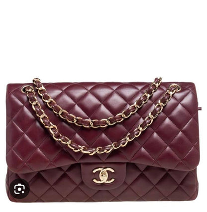 CHANEL 
GOOD QUALITY 
120 dhs✅

SIZE 30 CM

Zain200
♥️♥️♥️
