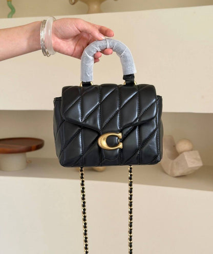 COACH 
HIGH QUALITY 
WITH BOX 
110 dhs✅

Zain39
♥️♥️♥️