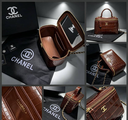 CHANEL 

NEW CAME 

HIGH QUALITY 

WITH BOX 
120 dhs🇦🇪🇦🇪

Zain295
Zain39
♥️♥️♥️