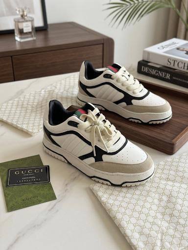 NEW CAME 
GUCCI SHOES
GOOD QUALITY
150 DHS✅
Size 36-41

Zain40
♥️♥️♥️