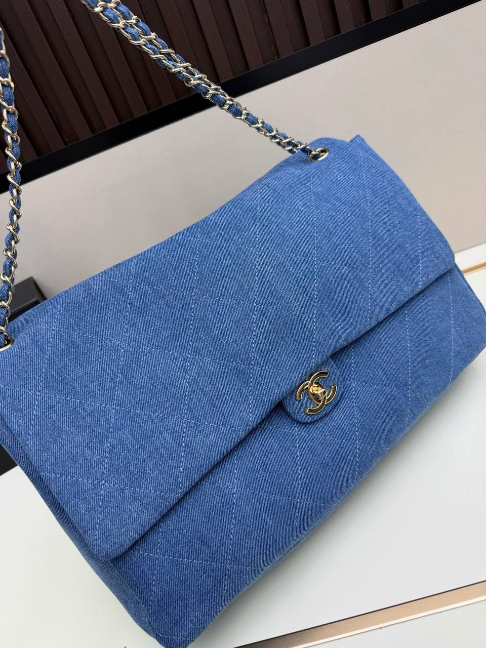 Chanel
Master❣️❣️
38cm🫶🏼🫶🏼 
350 dhs🇦🇪🇦🇪

Zain297
♥️♥️♥️