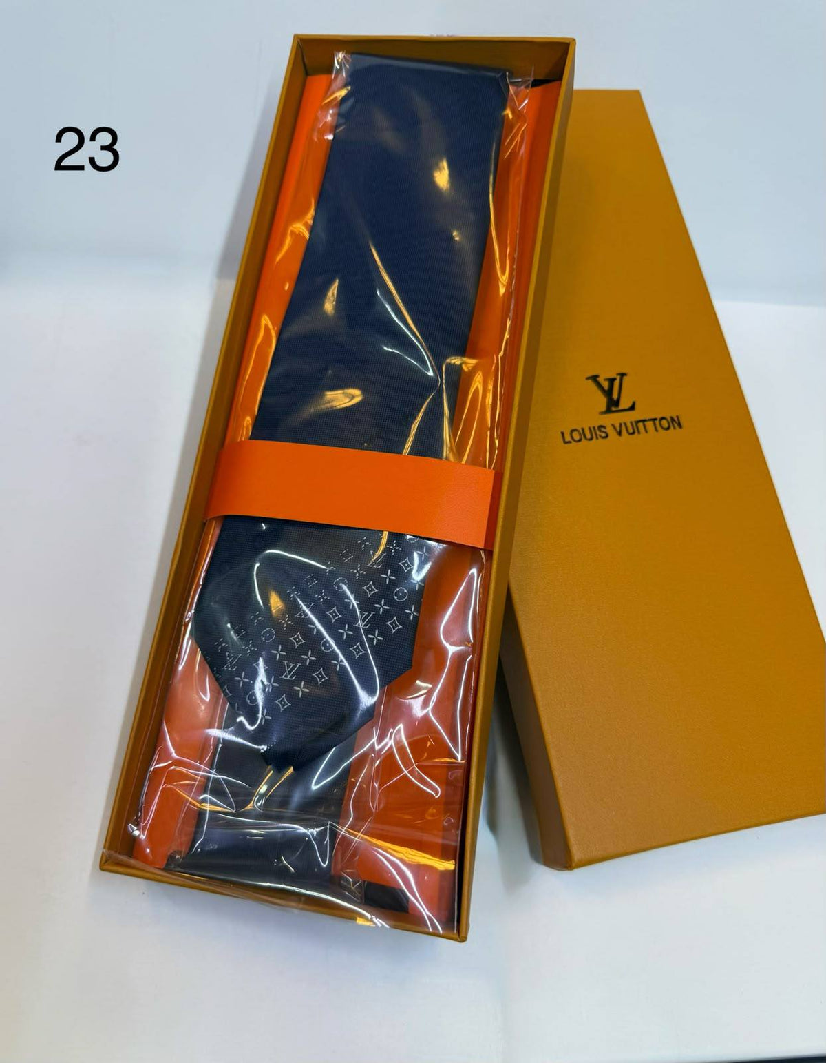 Hermes
Gucci
LV
Dior

Withbox

75 dhs🇦🇪🇦🇪

Zain93
♥️♥️♥️