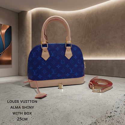 LV
ᴡɪᴛʜ ʟᴏɴɢ sᴛʀᴀᴘ
ᴡɪᴛʜʙᴏx🎁🎁🎁
ʟᴇᴀᴛʜᴇʀ/ɢᴀᴍᴏsᴀ
sɪᴢᴇ:25ᴄᴍ
90 dhs✅

Zain56
♥️♥️♥️