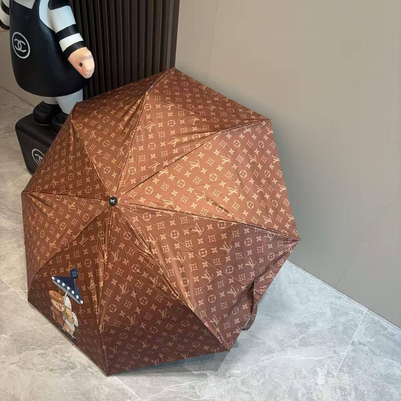 UMBRELLA ☔️*
Master quality 💯
With boxes 🗃️ 
75 dhs💓

Zain216
♥️♥️♥️