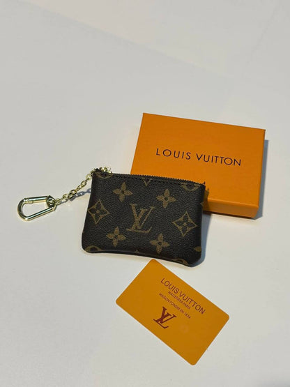 NEW CAME
LV COINS WALLET
GOOD QUALITY
30 dhs✅

Zain40
♥️♥️♥️