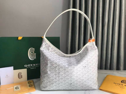 GOYARD 
HIGH QUALITY 
110 dhs✅

Zain295
♥️♥️♥️