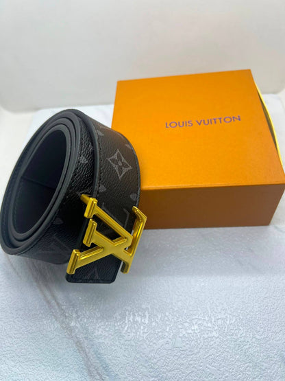 Belts
with box
60 dhs✅

Zain182
♥️♥️♥️