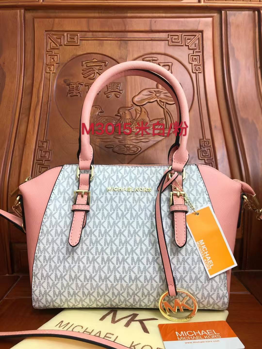 Mk

high quality 
27cm

95 dhs🇦🇪🇦🇪

Zain26
♥️♥️♥️