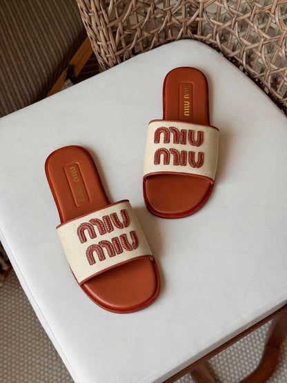 Miu Miu
✨ Collection
👠 36–41
💎 Premium Quality
🔥 Super Master
450 dhs🇦🇪🇦🇪

Zain198
♥️♥️♥️